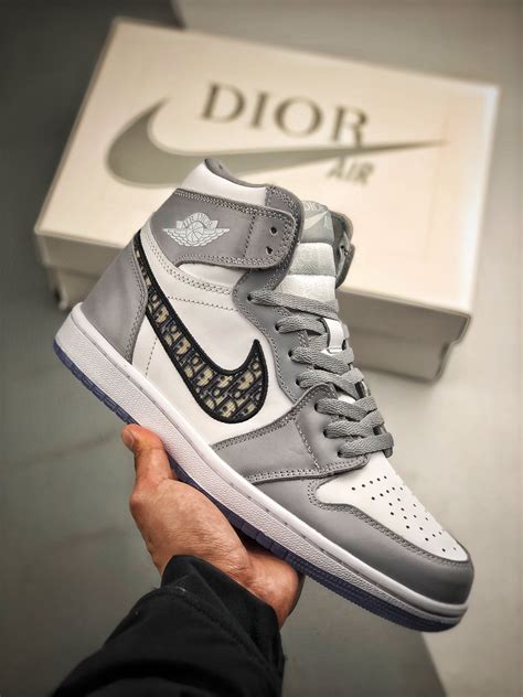 tenis nike dior originales precio|Dior jordan 1 high sneakers.